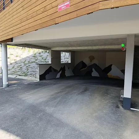 شقة New Apt, 100m From Lift شاتيل
